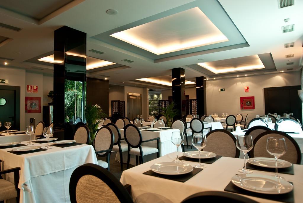 Hotel Infanta Leonor Écija Restaurante foto